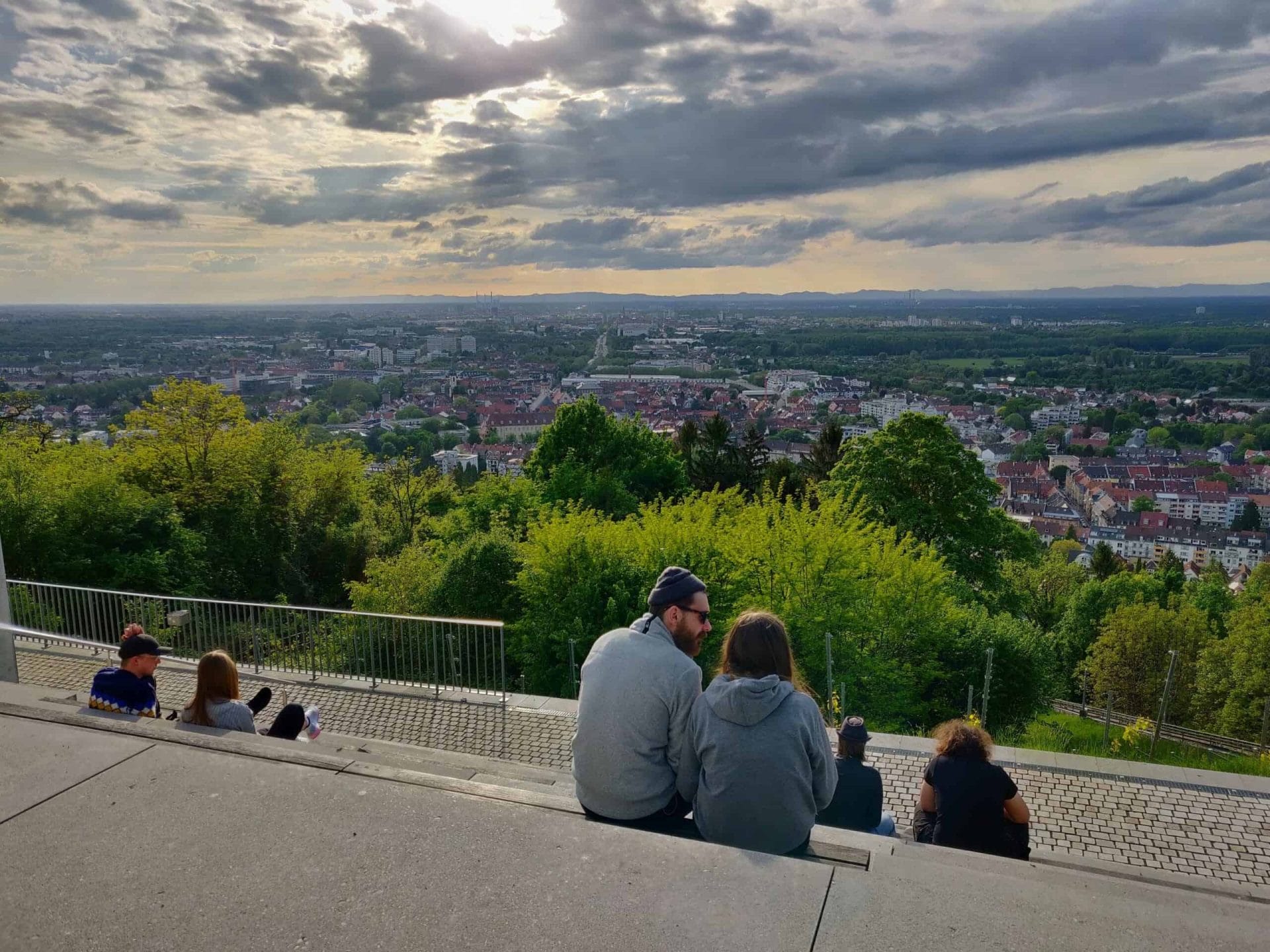 UItzicht op Karlsruhe vanaf de Turmberg