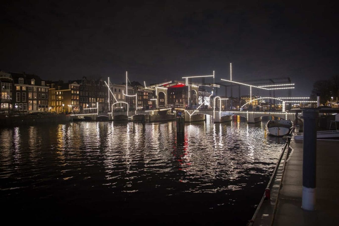 Nacht Tekening - By Krijn de Koning - Amsterdam Light Festival 2019 - Photo Copyright Janus van den Eijnden (1)