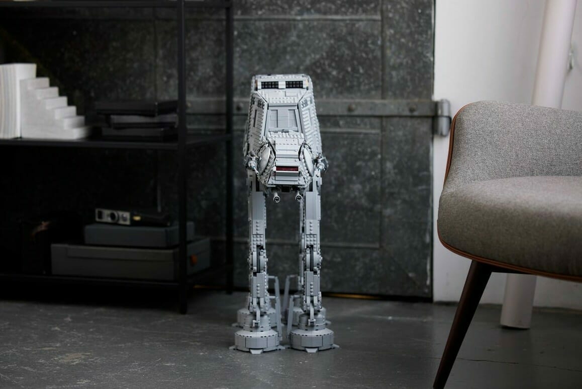 LEGO Star Wars Ultimate Collector Series AT-AT