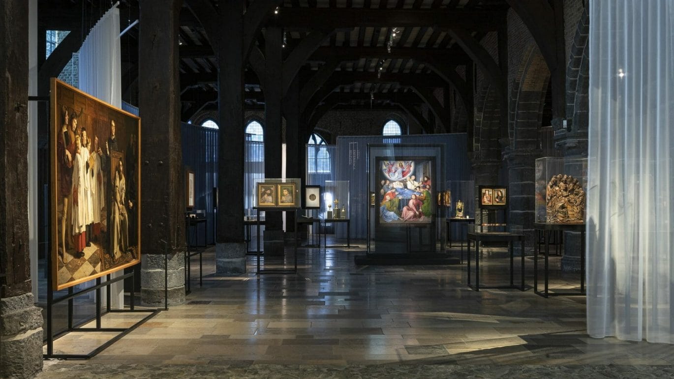 Zaalzicht Oog in oog met de Dood, (c) Musea Brugge