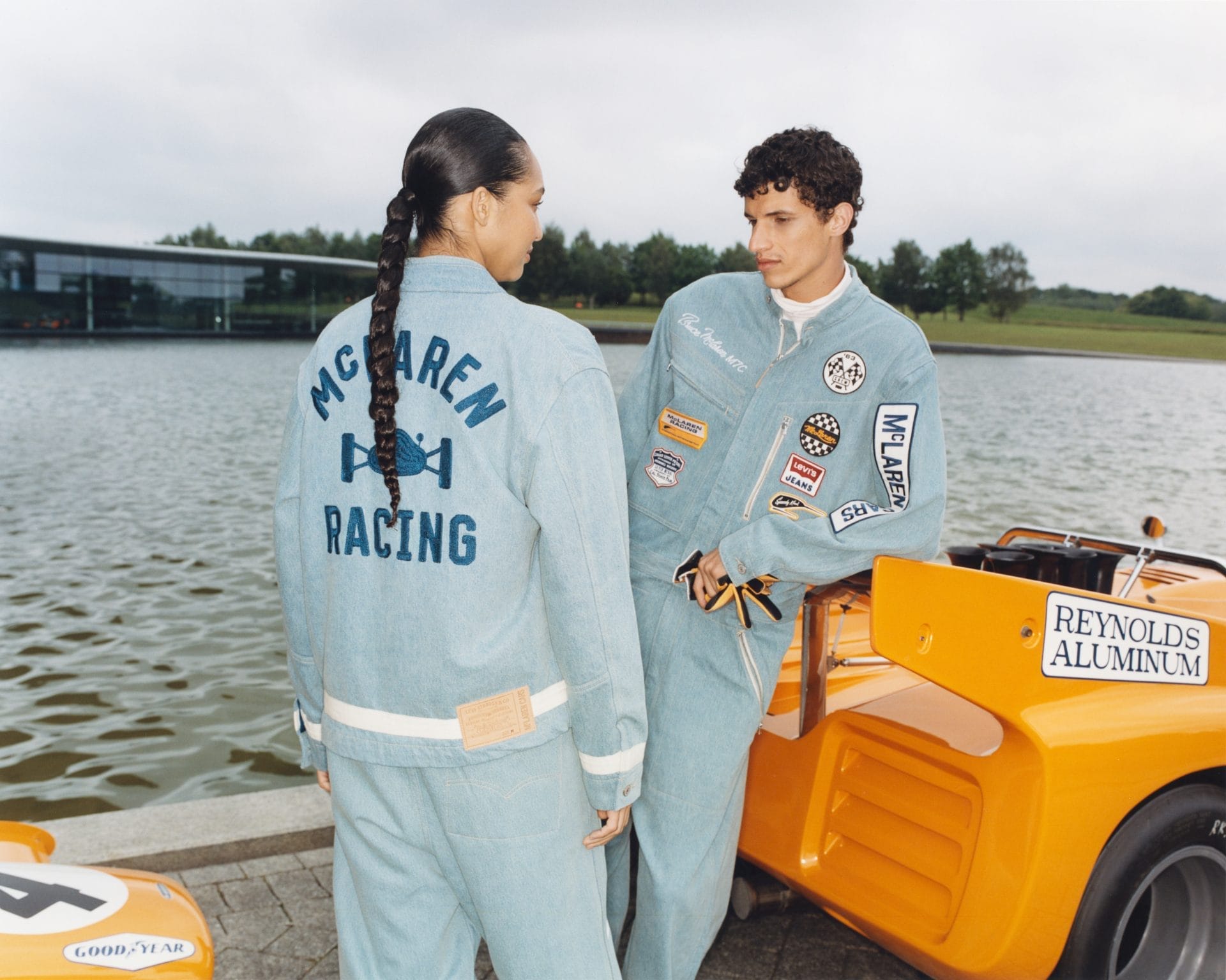 Levi's® en McLaren Racing vieren traditie en innovatie met gloednieuwe collectie