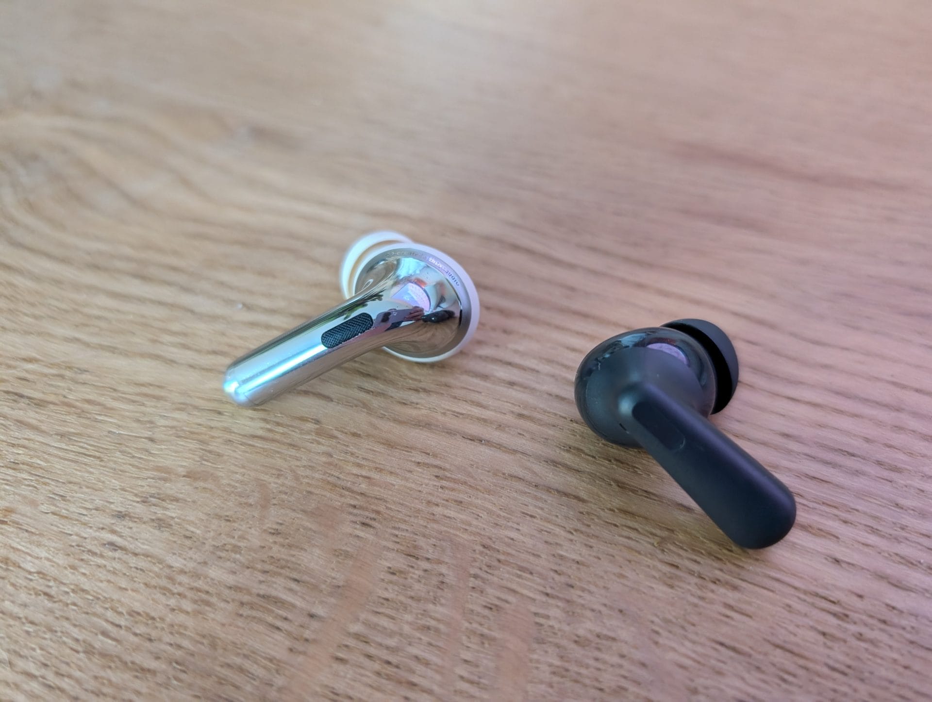 Mijn ervaring met twee paar pro ear buds van OnePlus