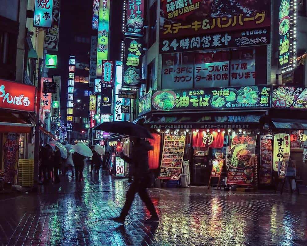 neonlicht in Tokio