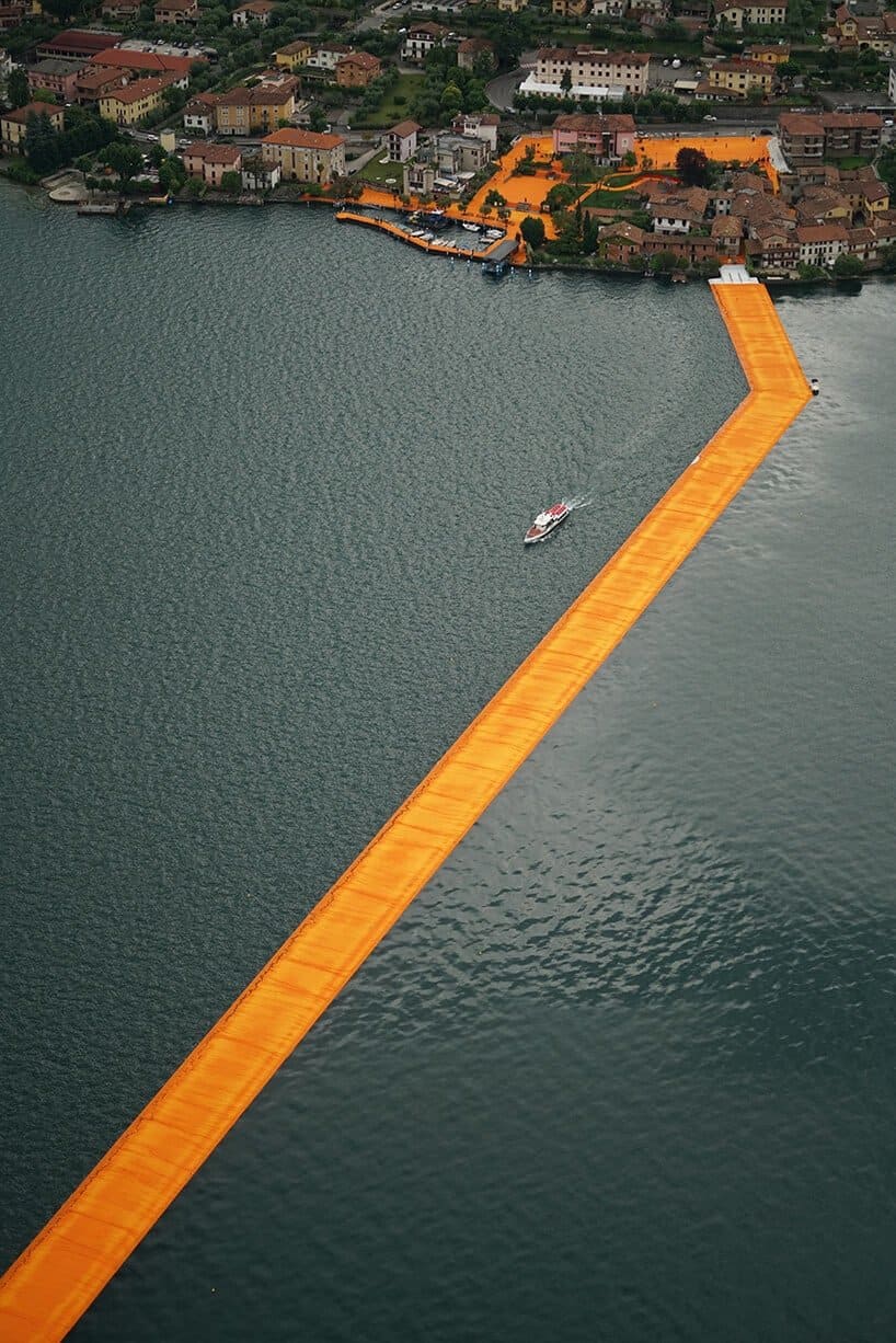 Floating Piers van Christo