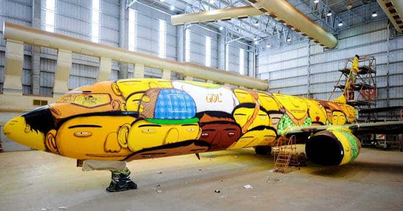 vliegtuig met graffiti