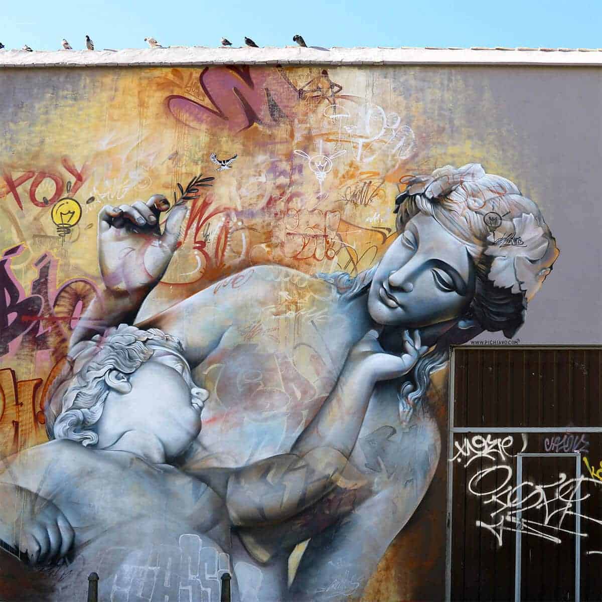 Griekse goden en graffiti door Pichi & Avo